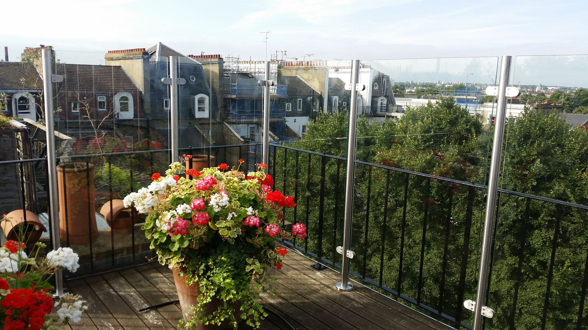 glass balcony balustrade system stainless steel in london