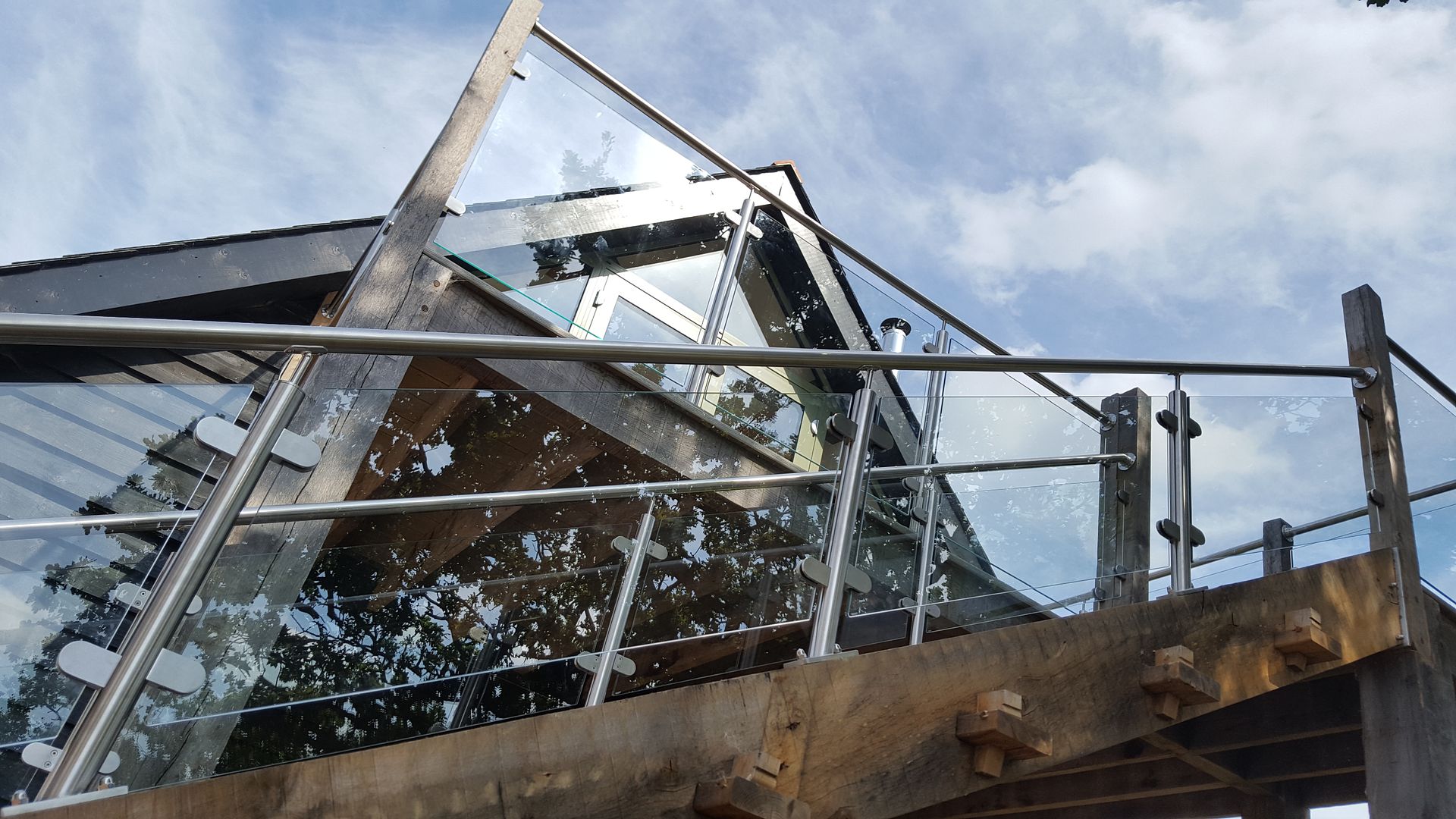 Glass balcony balustrade design uk essex