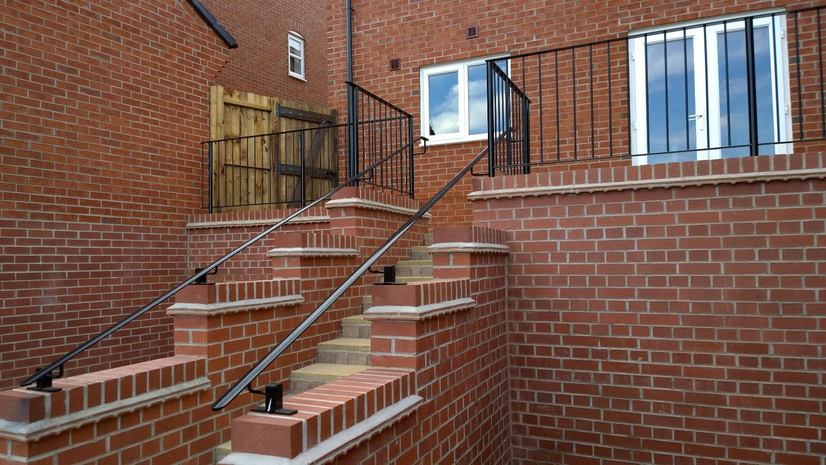 Gardenwall railings leicestershire