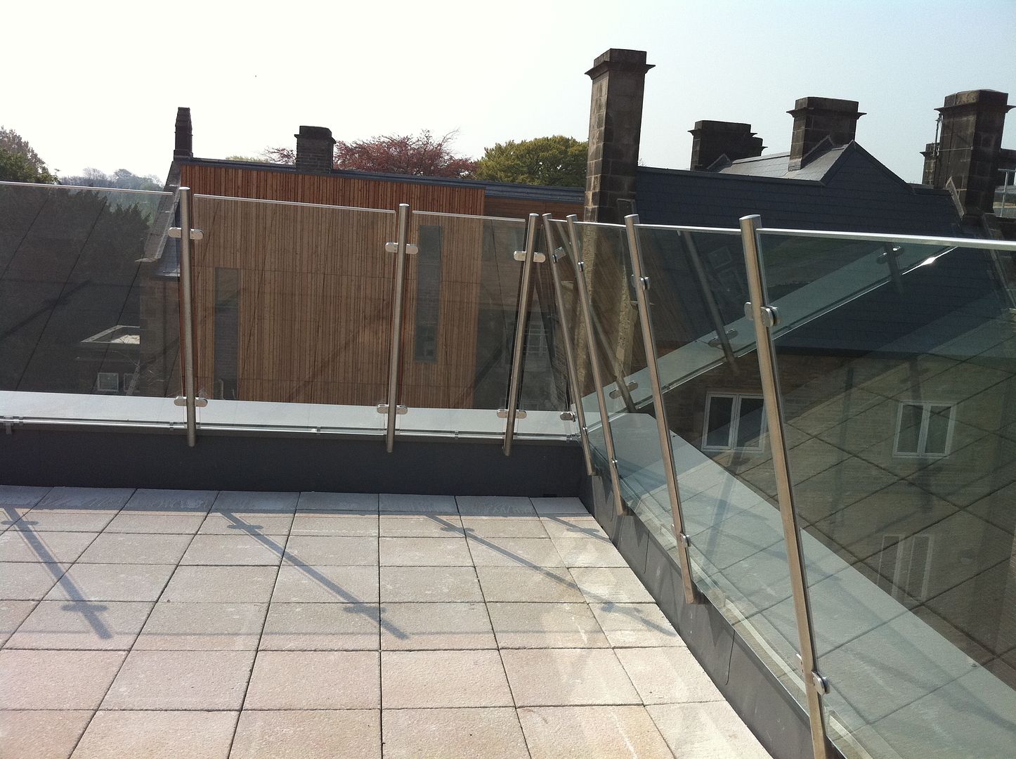 Commercial glass balustrade to sheffield school