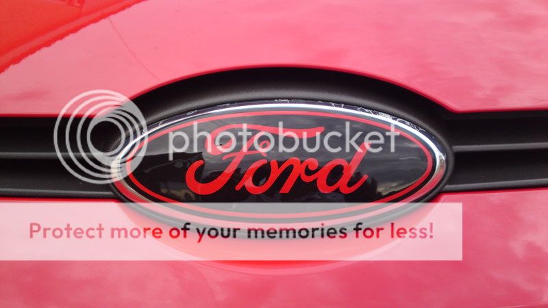 Red ford fiesta badge #4