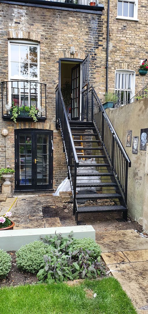 steel staircase prices london